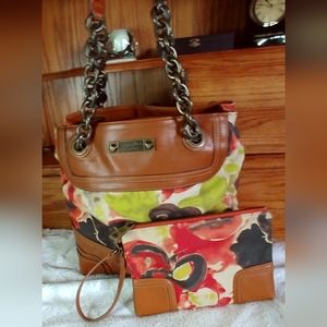 Vintage Simply Vera Vera Wang Floral Shoulder Bag & Wristlet Set
